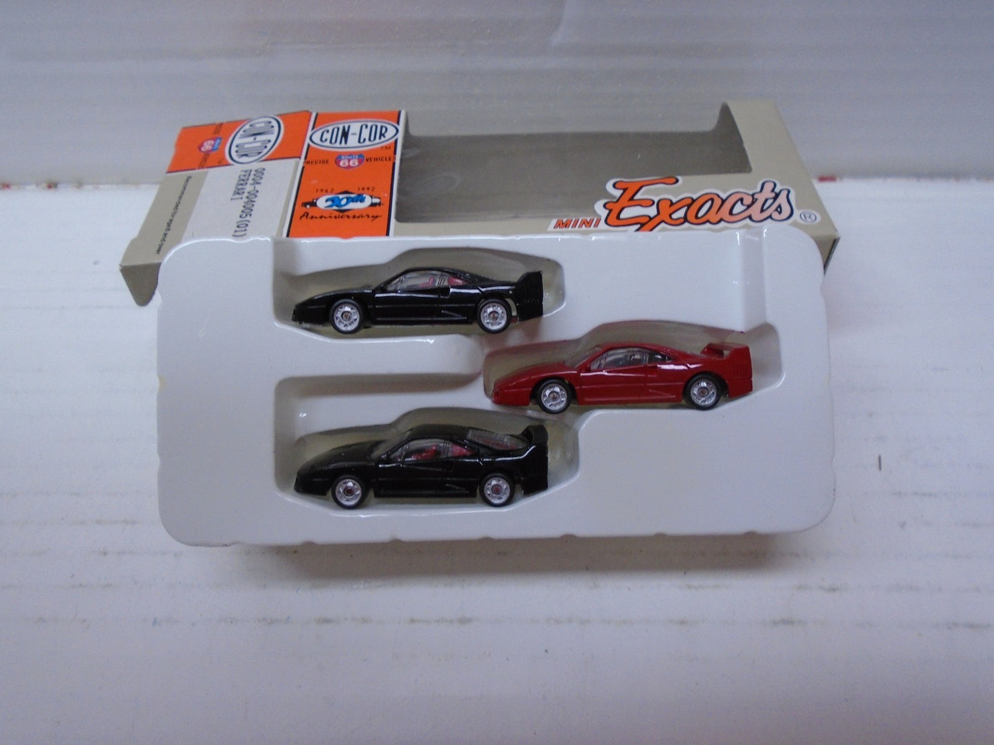 Ho Scale Con-Cor 04-004505(1) Ferrari F-40 Lot#4274