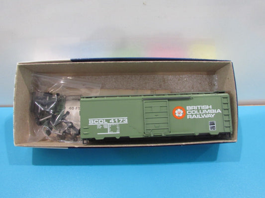 HO Scale Roundhouse 1064 40" Box Car Kit British Columbia Railway RH4330