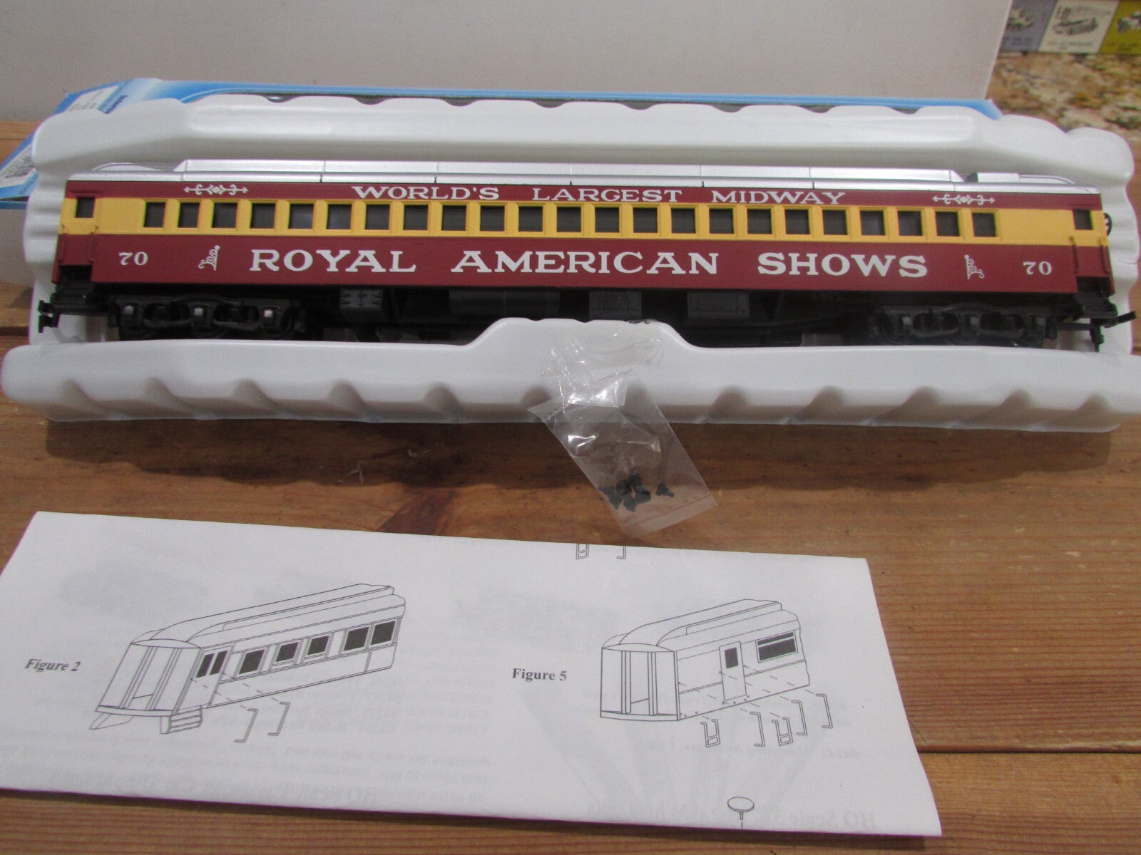 HO Scale IHC (3) Passenger Cars Royar American Show LOT#3598