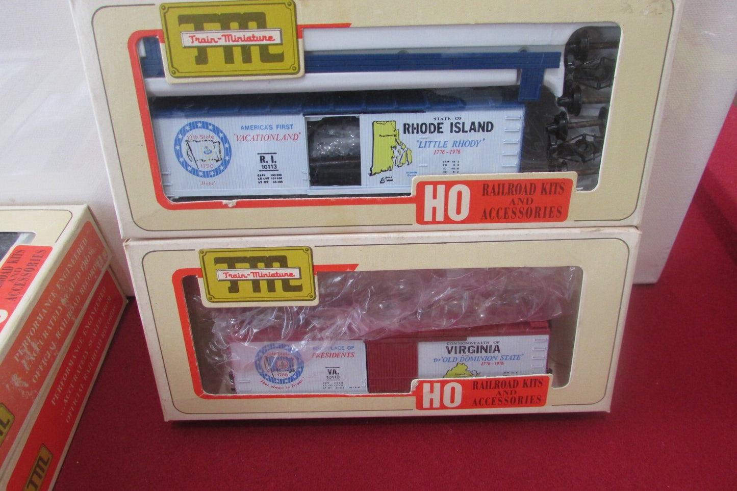 HO Scale (9) Assorted Train-Miniature Commemorative Cars Lot#0389