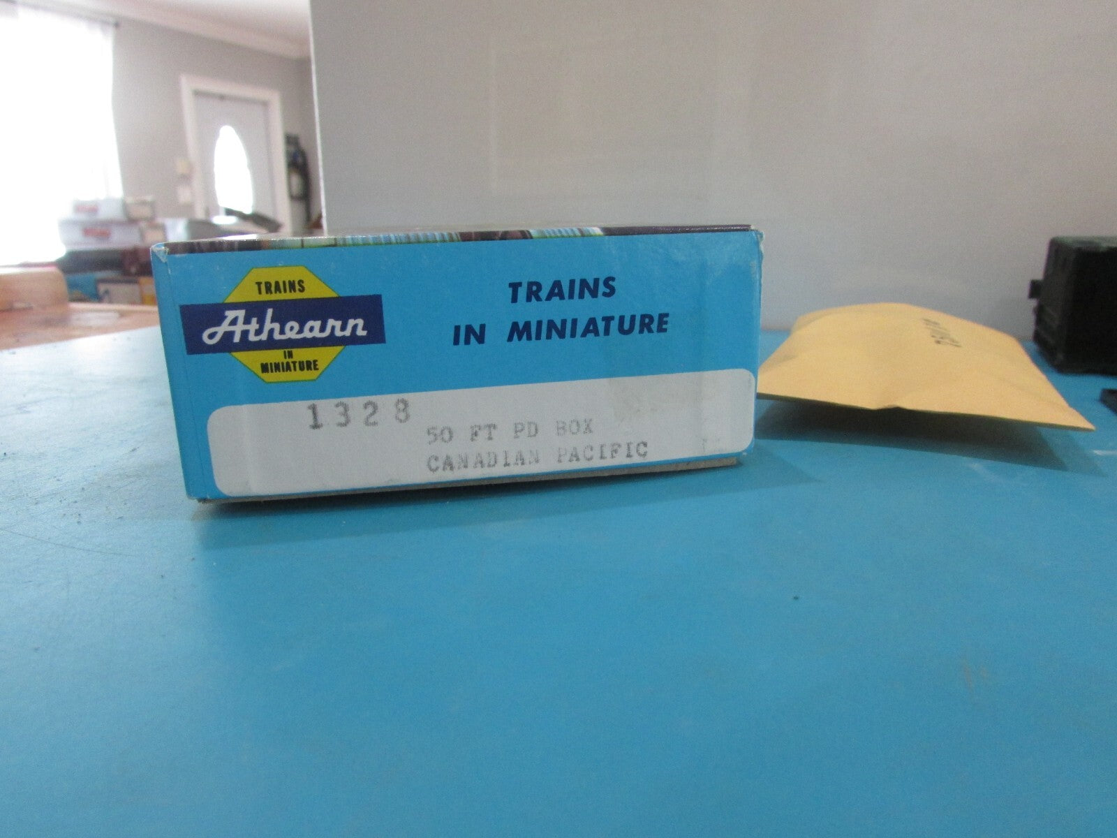 HO Scale Athearn 1328 Canadian Pacific 50ft Plug Door Car Kit