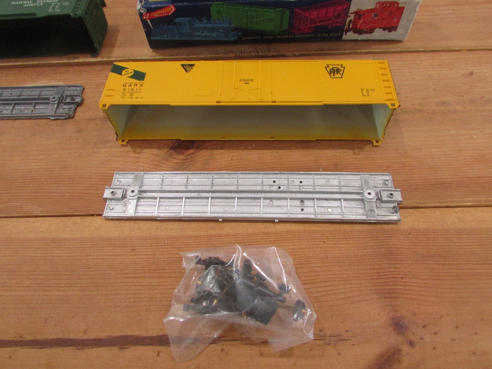 HO Scale Roundhouse (3) Pennsylvania Freight Cars Lot#1903
