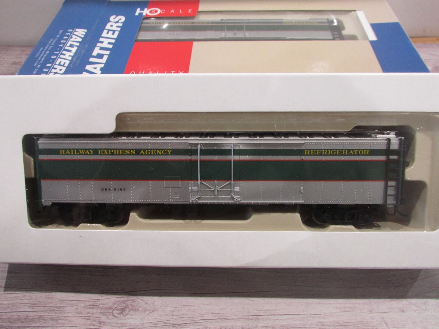HO Scale Walthers 932-26249 50' REA Express Reefer Cars (2Pack) Lot#3284