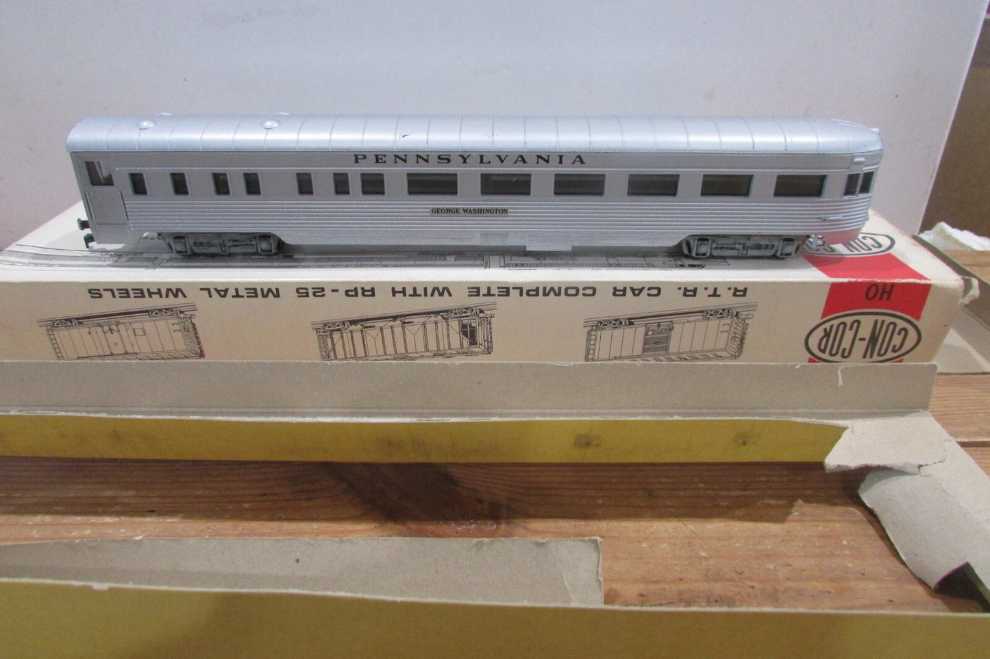 HO Scale Con-Cor Pennsylvania Observation Passenger Car Lot#3784