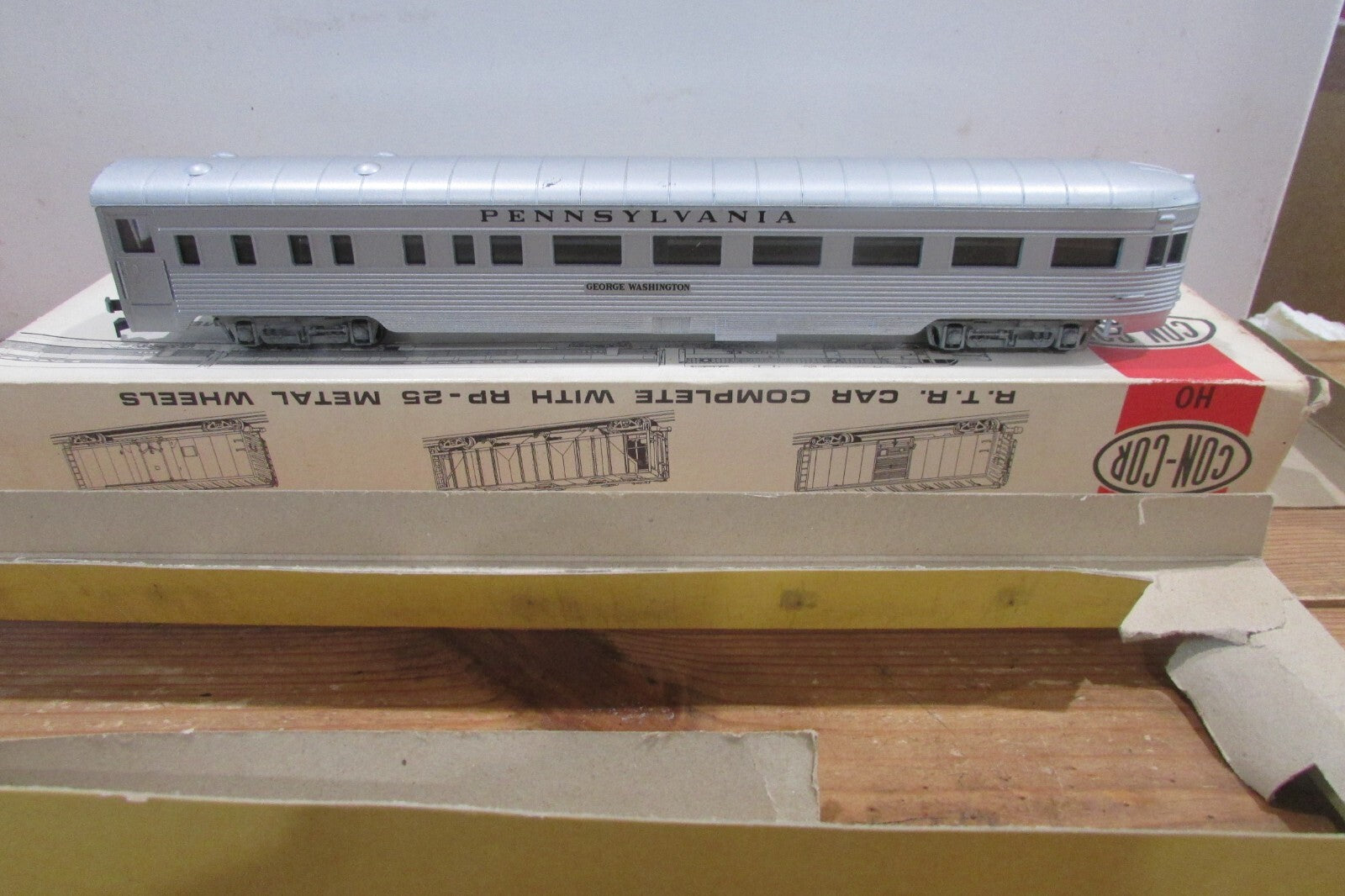 HO Scale Con-Cor Pennsylvania Observation Passenger Car Lot#3784