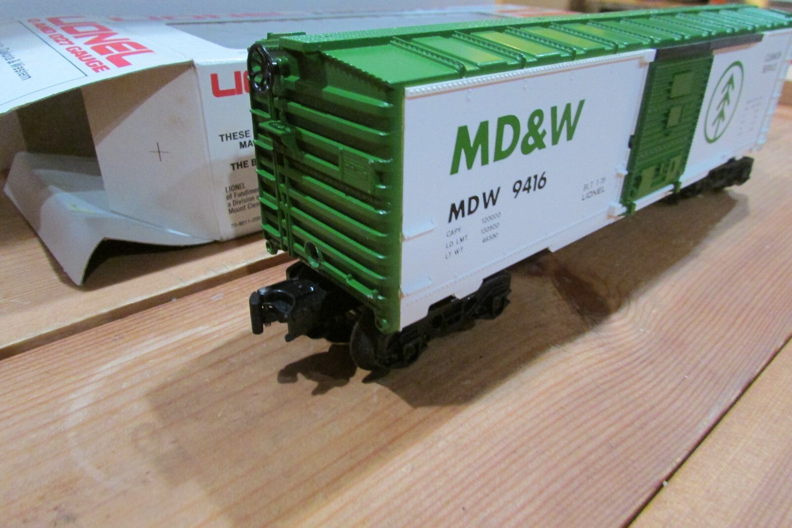 O Scale  Lionel 6-9416 Minnesota,Dakota & Western Box Car