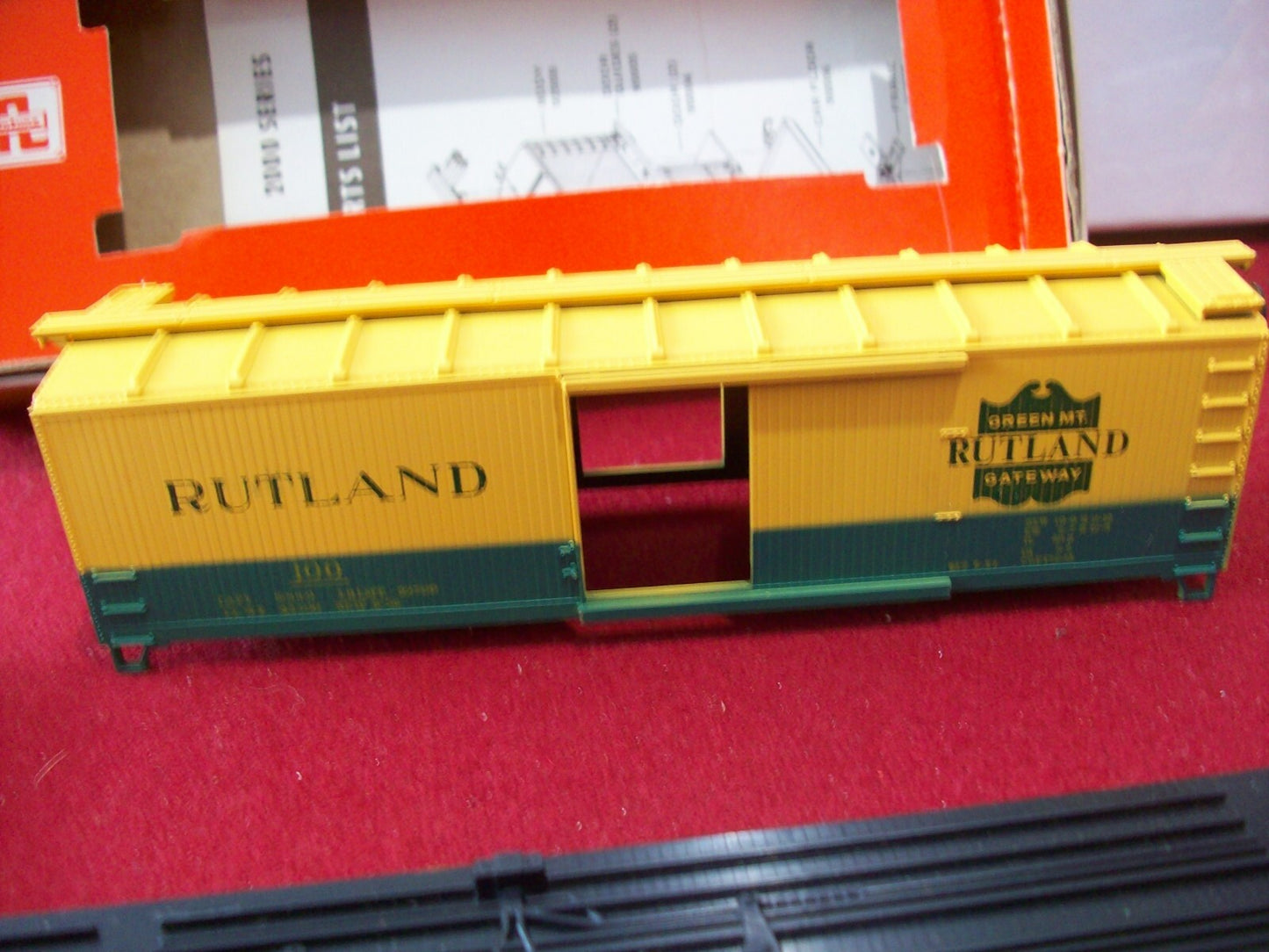 Ho Scale  Train-Miniature 8051 Box Car "Rutland". Kit Car Lot#0391