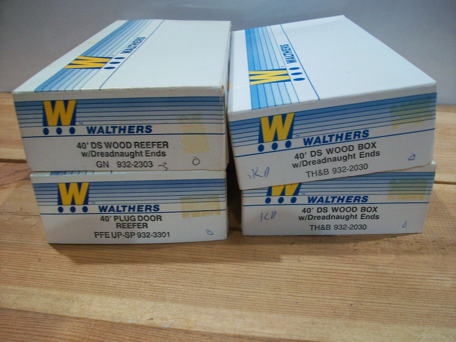 HO Scale (4 )Assorted Walthers Freight Cars Kits Lot#4069