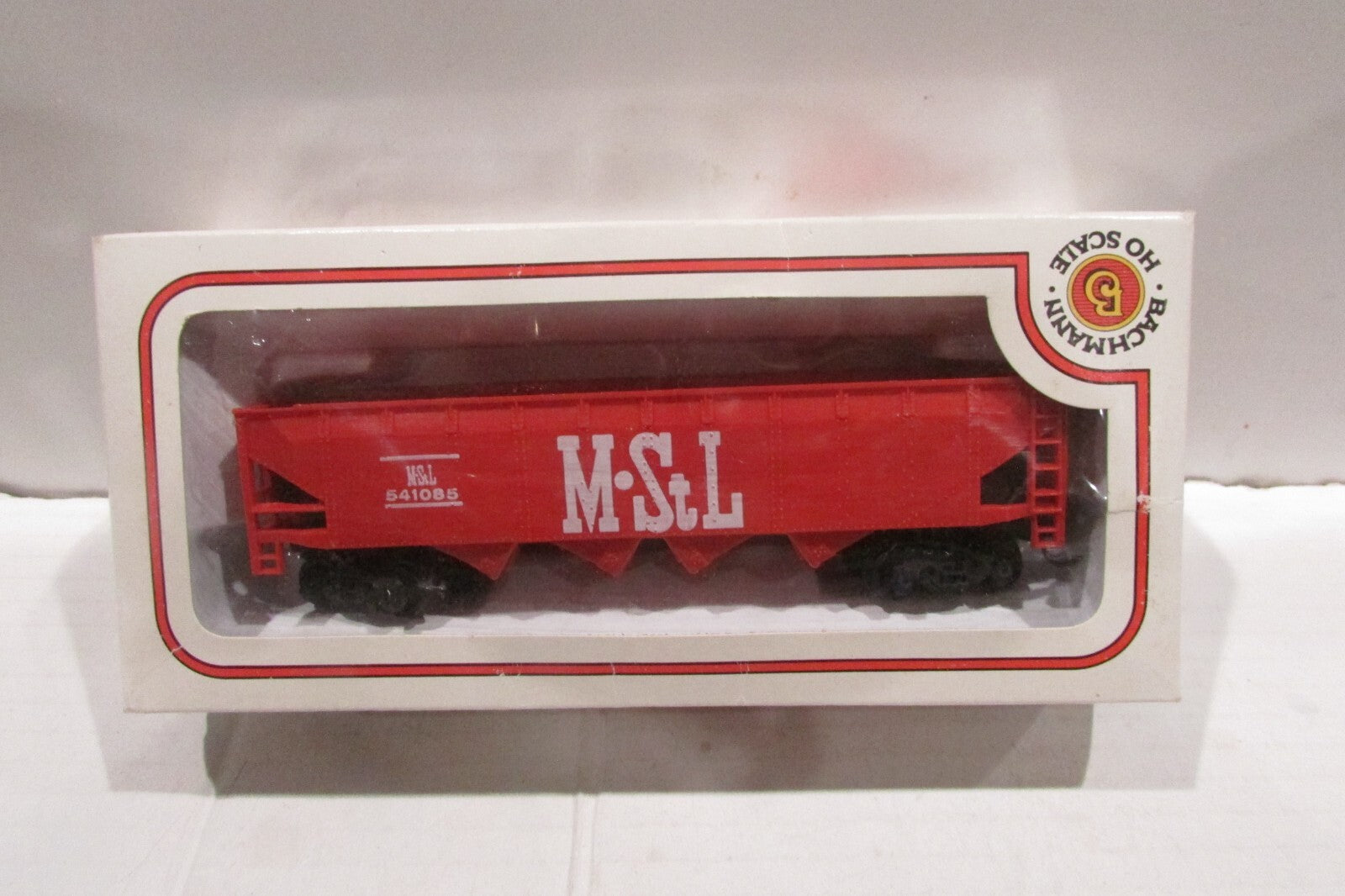Ho Scale Bachmann 2122 4Bay Hopper M.&St.L #541085