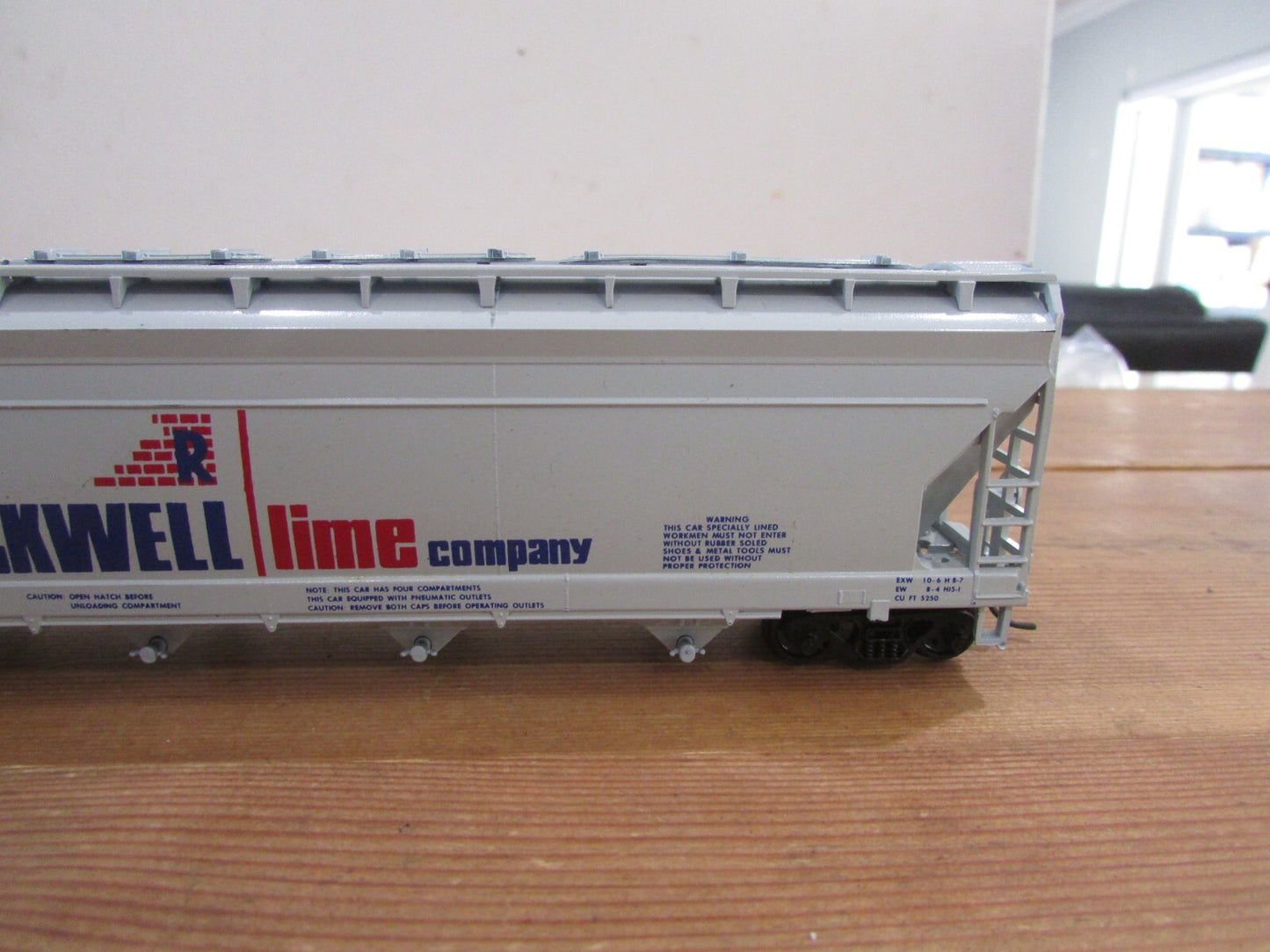 HO Scale Athearn 1300 ACF Center Flow Rockwell Lime #4143 RTR
