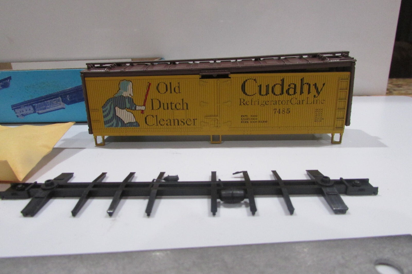 HO Scale Athearn 5208 40ft WD Reefer Car Old Duch Cleanser