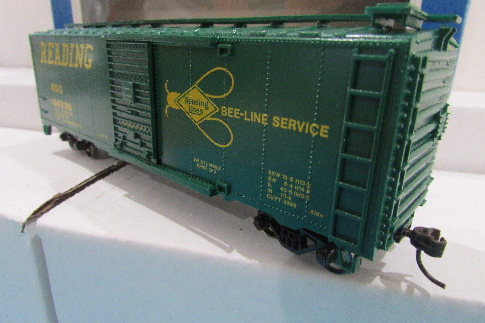 HO Scale Premium (3) Bachmann Silver Series 17010 40' Box Car READING Lot#4049