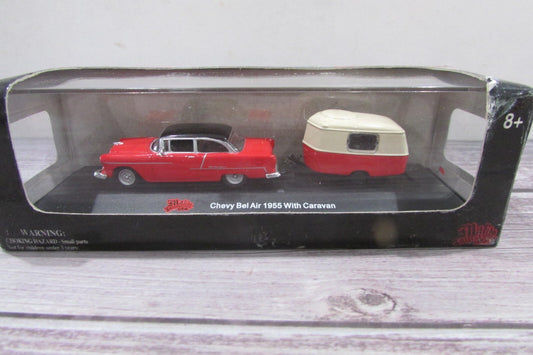 HO  Scale 1:87 Malibu Chevy Bel Air w/ caravan camper trailer