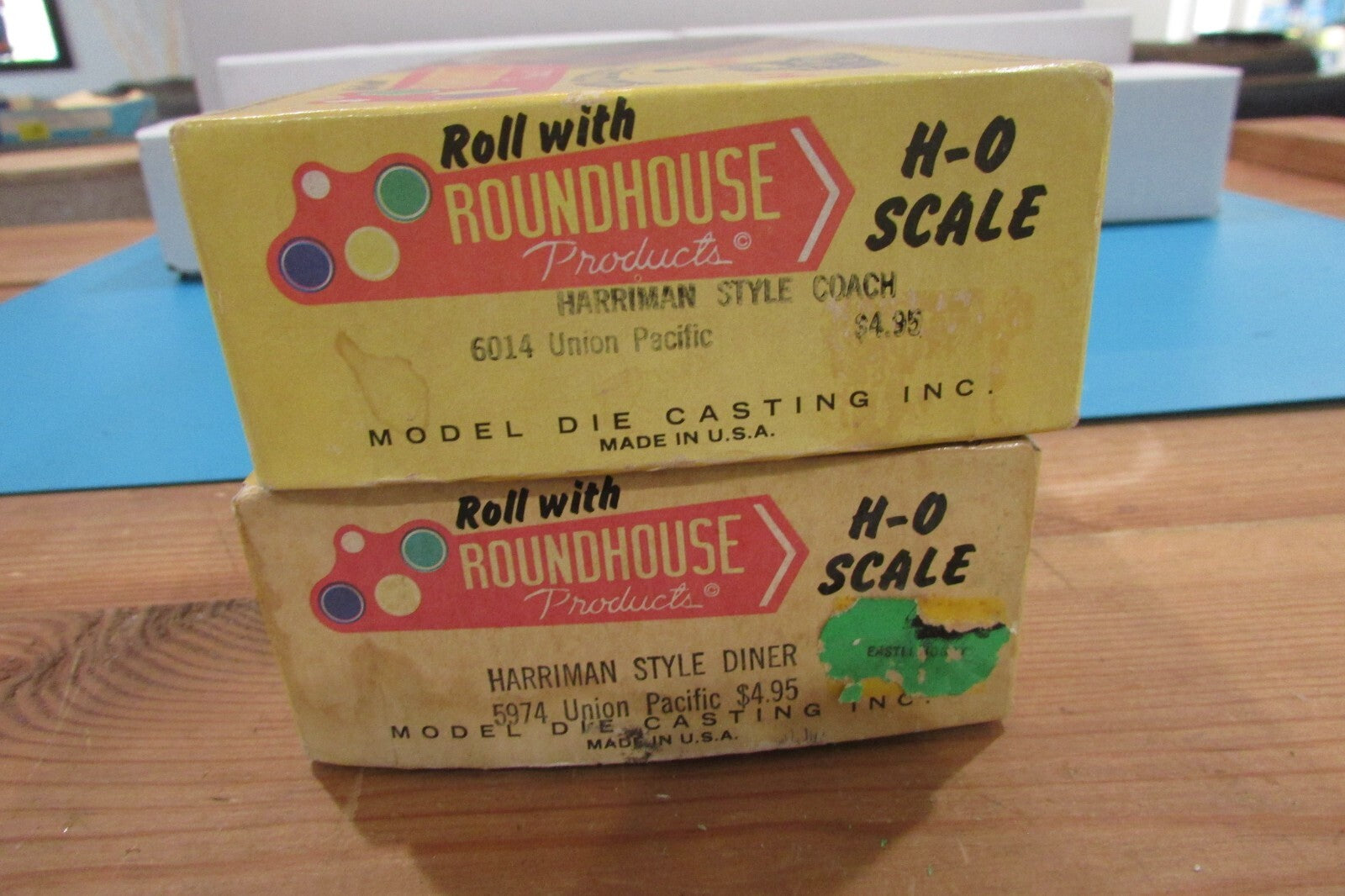 HO Scale Roundhouse (2)Harriman Style Union Pacific Kits Lot#2645
