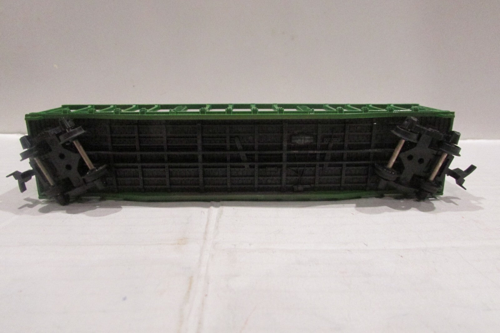 HO Scale AHM/Rivarossi 5392-B Pulpwood Rack Car Burlington Northern