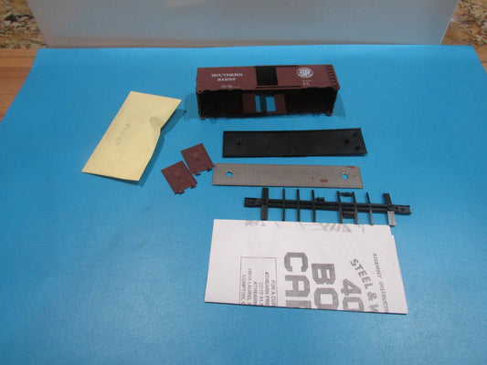 HO Scale Athearn 5988 40' Box Car Southern #21257