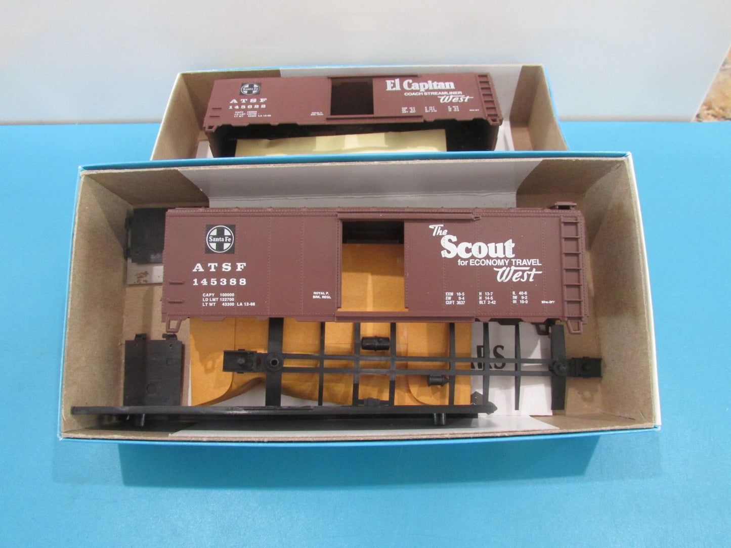 HO Scale Athearn (2) Santa Fe 40' AAR Boxcar kITS Lot#1709