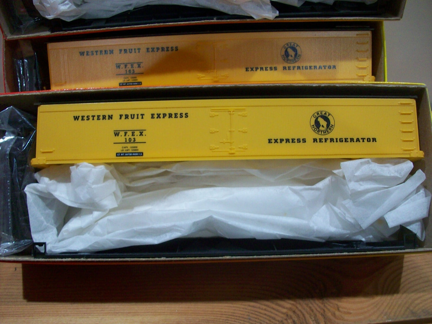 HO Scale (3)RoundHouse 50' Express Reefer Western Fruit Express Lot#0507