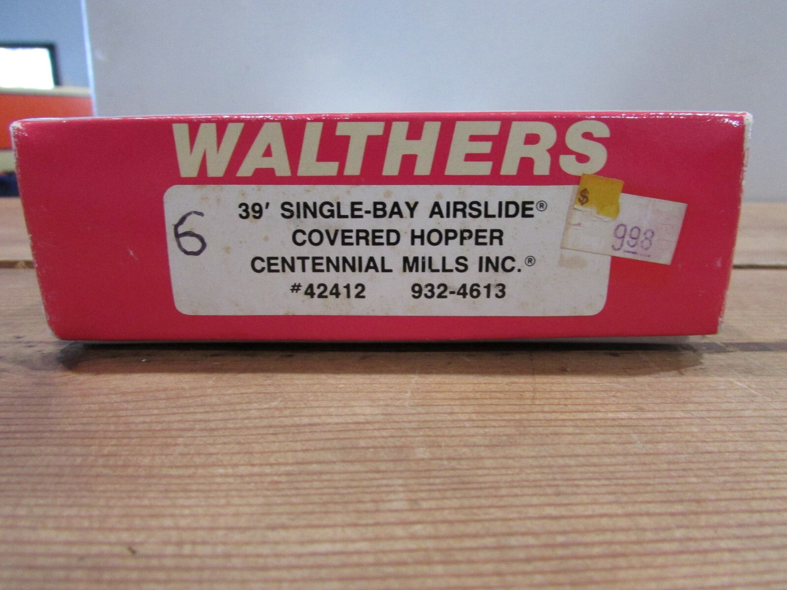 Walthers 932-4613 HO Centennial Mills Inc 39'Single-Bay Hopper Kit #424 Lot#3573