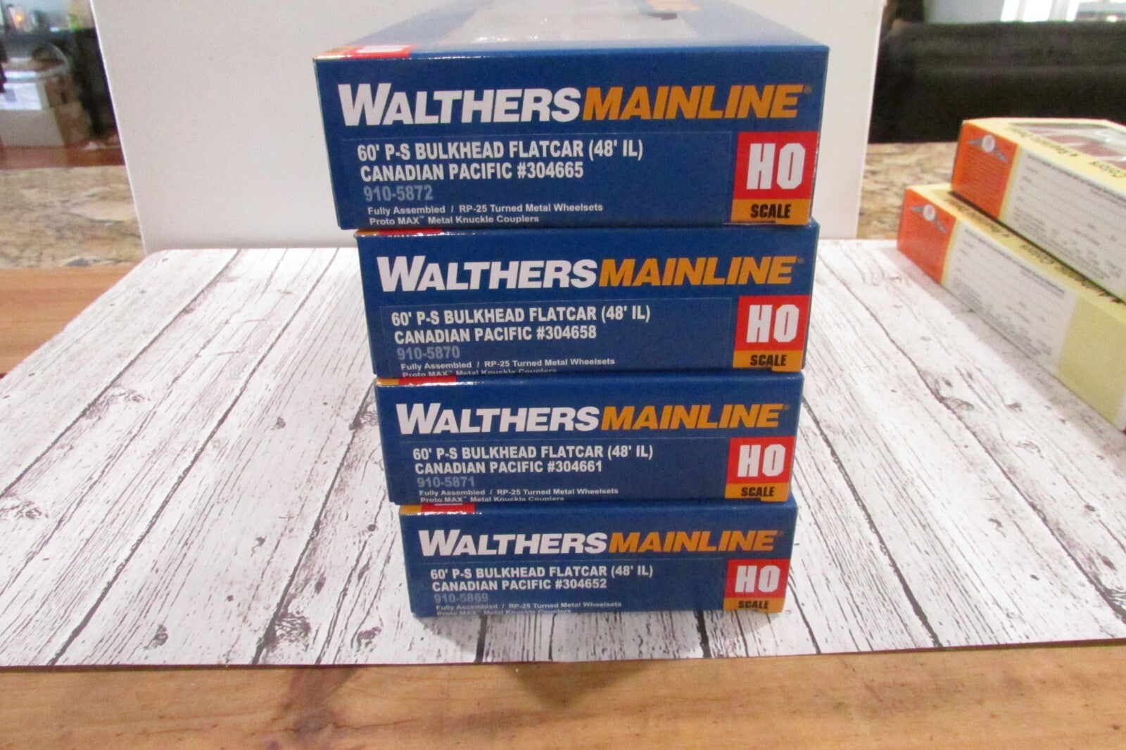 HO Scale Walthers (4) P-Standard 60' Bulkhead Flatcar Canadian Pacific Lot#3336