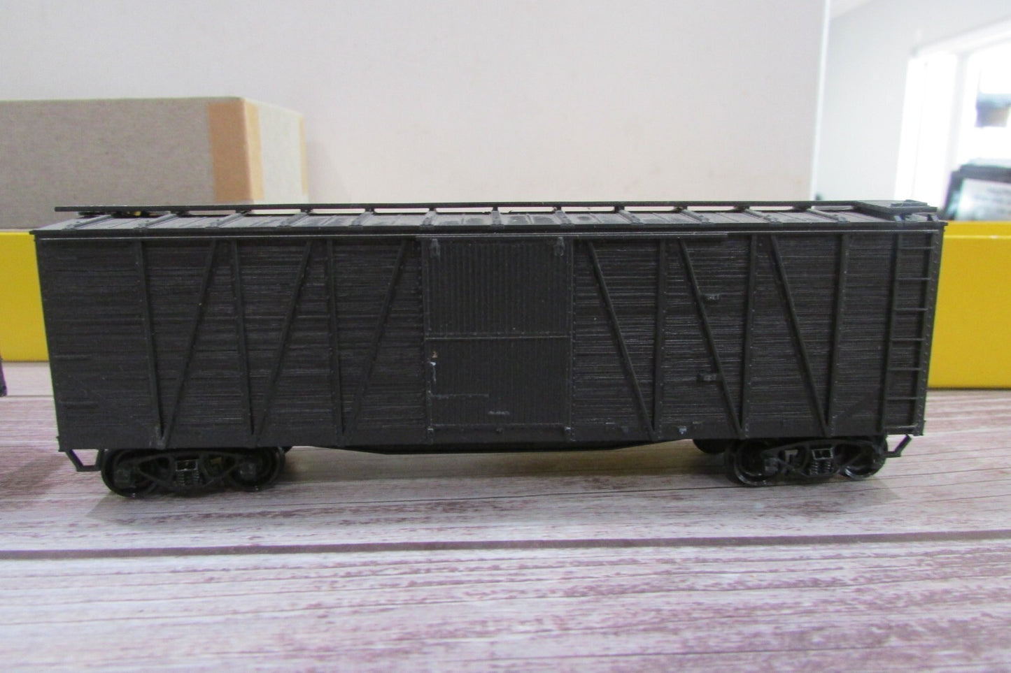 HO Scale Accurail (2) 40' O.Box Wood Ends Cars Kits Undecorated Lot#3019