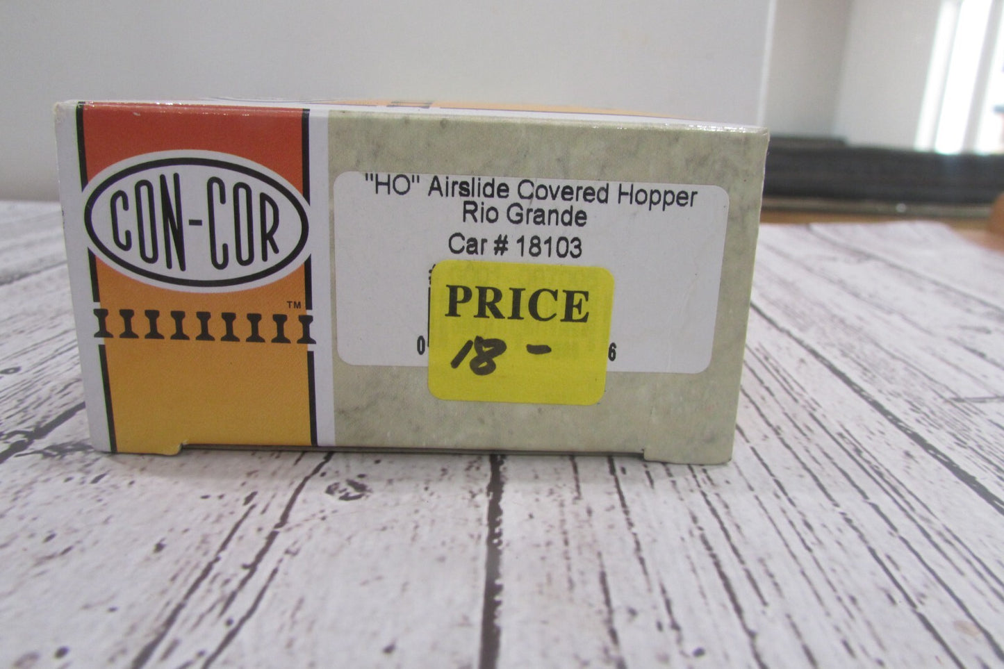 HO Scale Con-Cor 01-097005 Airslide Covered Hopper Rio Grande Car#18103 Lot#3290