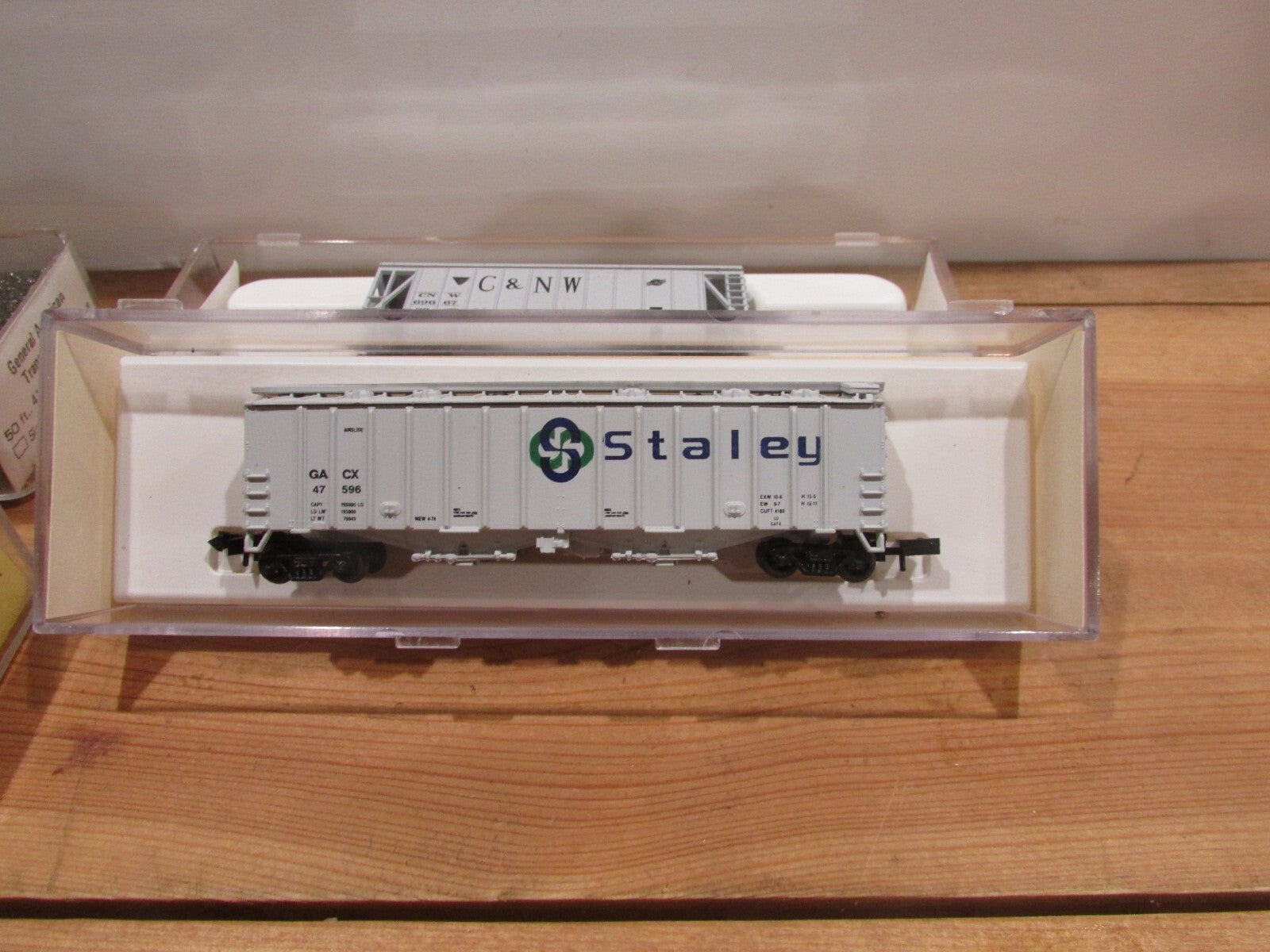 N Scale (6)Con-Cor ,Atlas Assorted Freight Cars Lot#1698