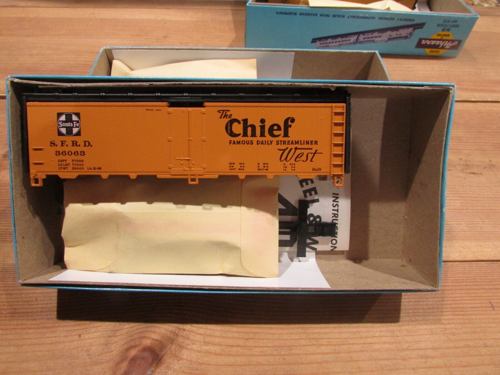 HO Scale Athearn (3) Santa Fe Cars Box Car Kits  Lot#1656