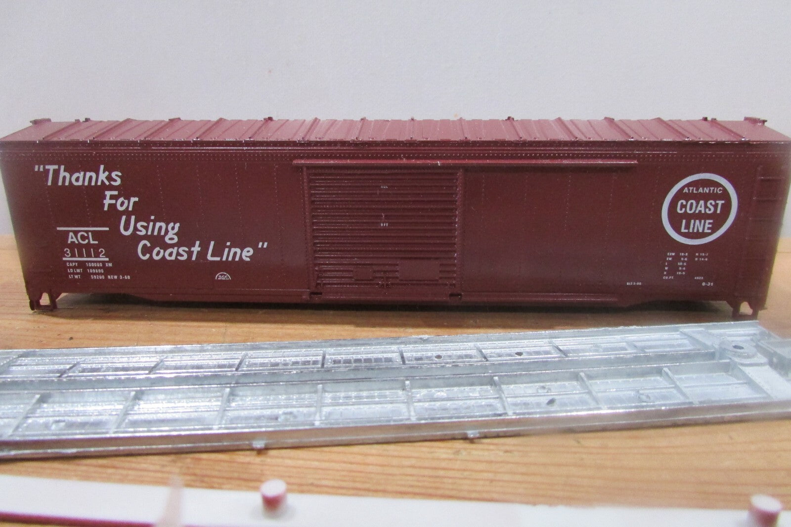 HO Scale Roundhouse 01228 50' Box Car Kit Atlantic Coast Line  RH4310