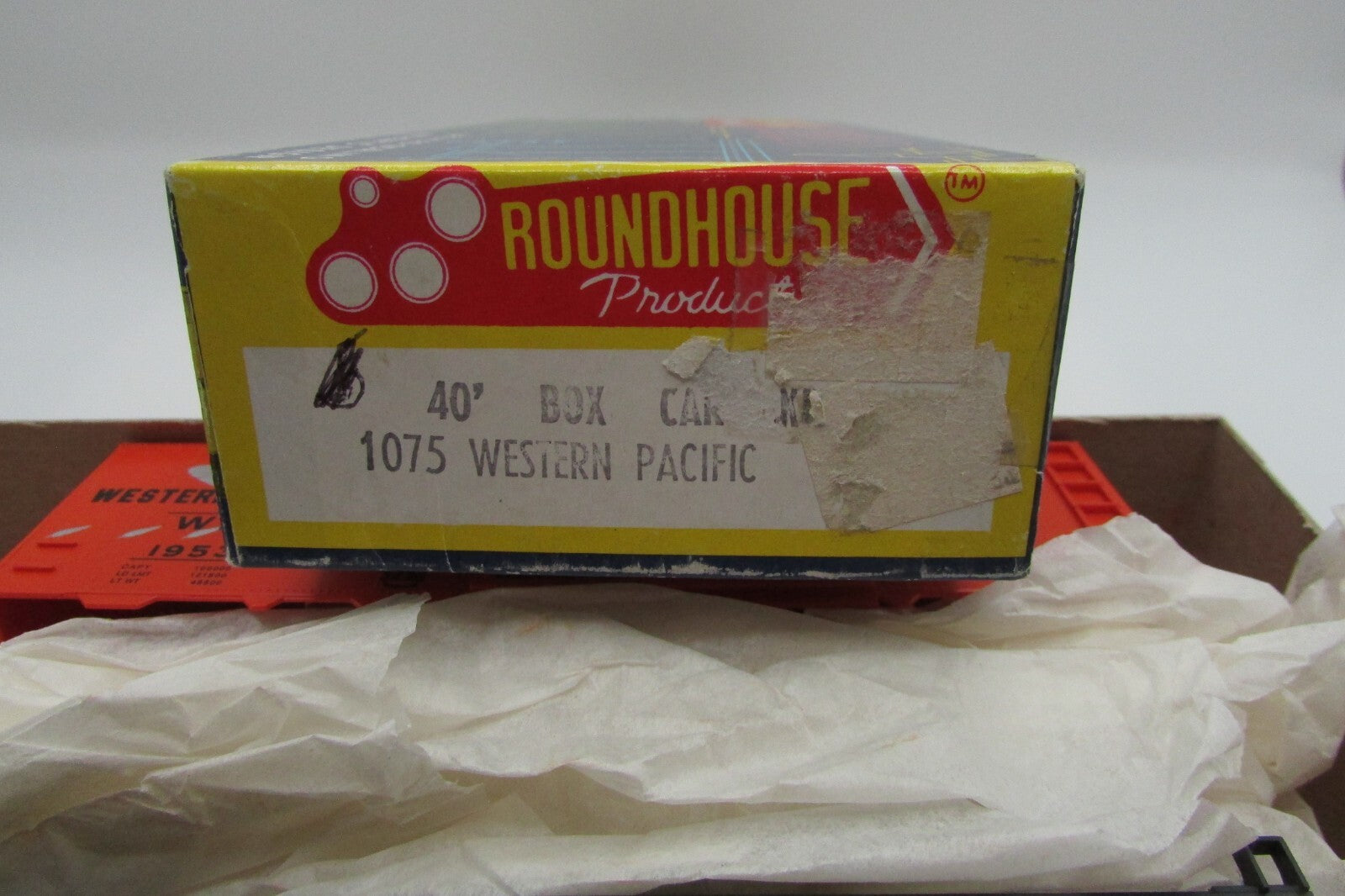 HO Scale RoundHouse 1075 40' Single Box Car Kit Western Pacific RH4793