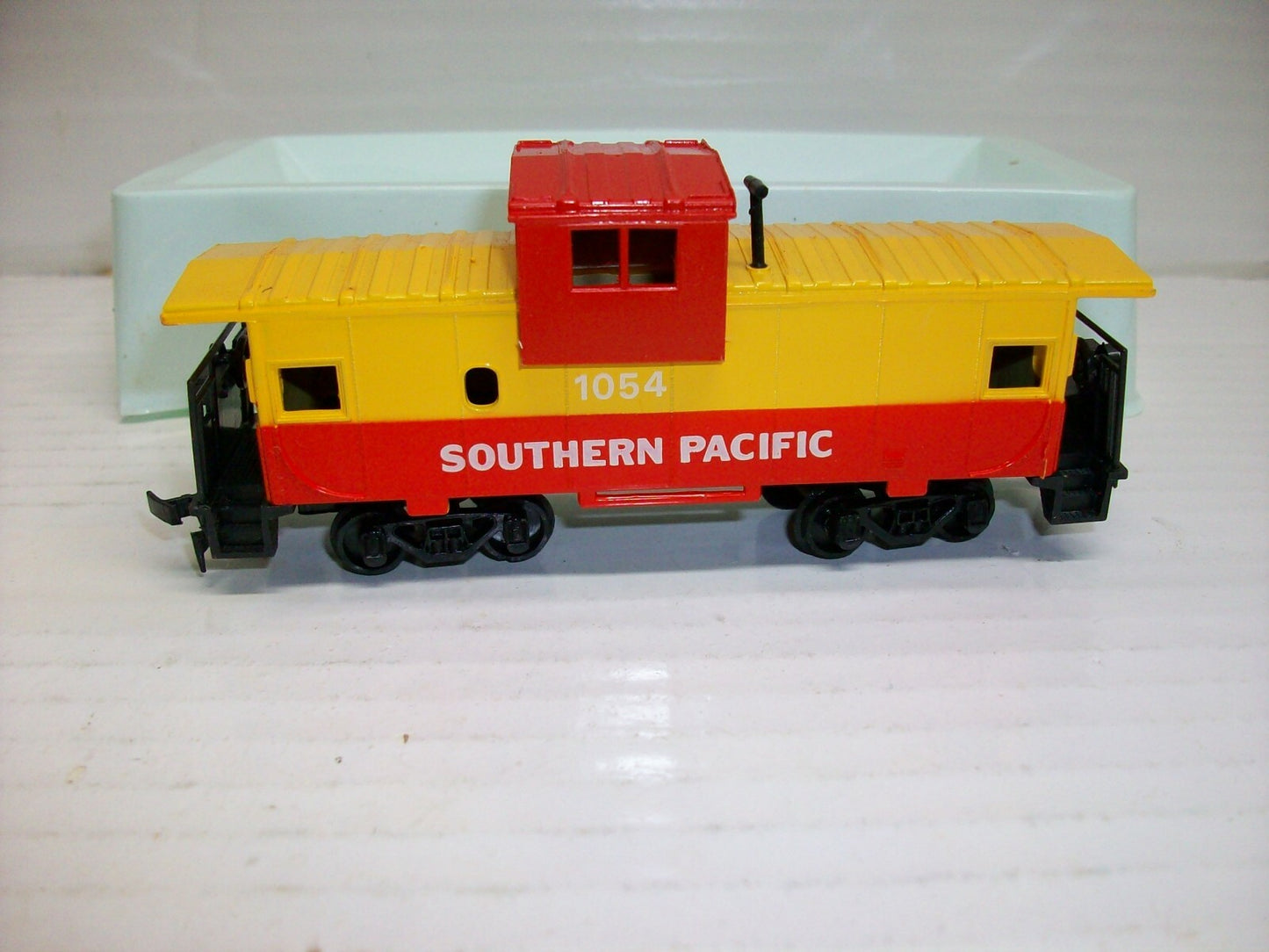 Ho Scale (3)  Bachmann Wide Vision Caboose Lot#4116