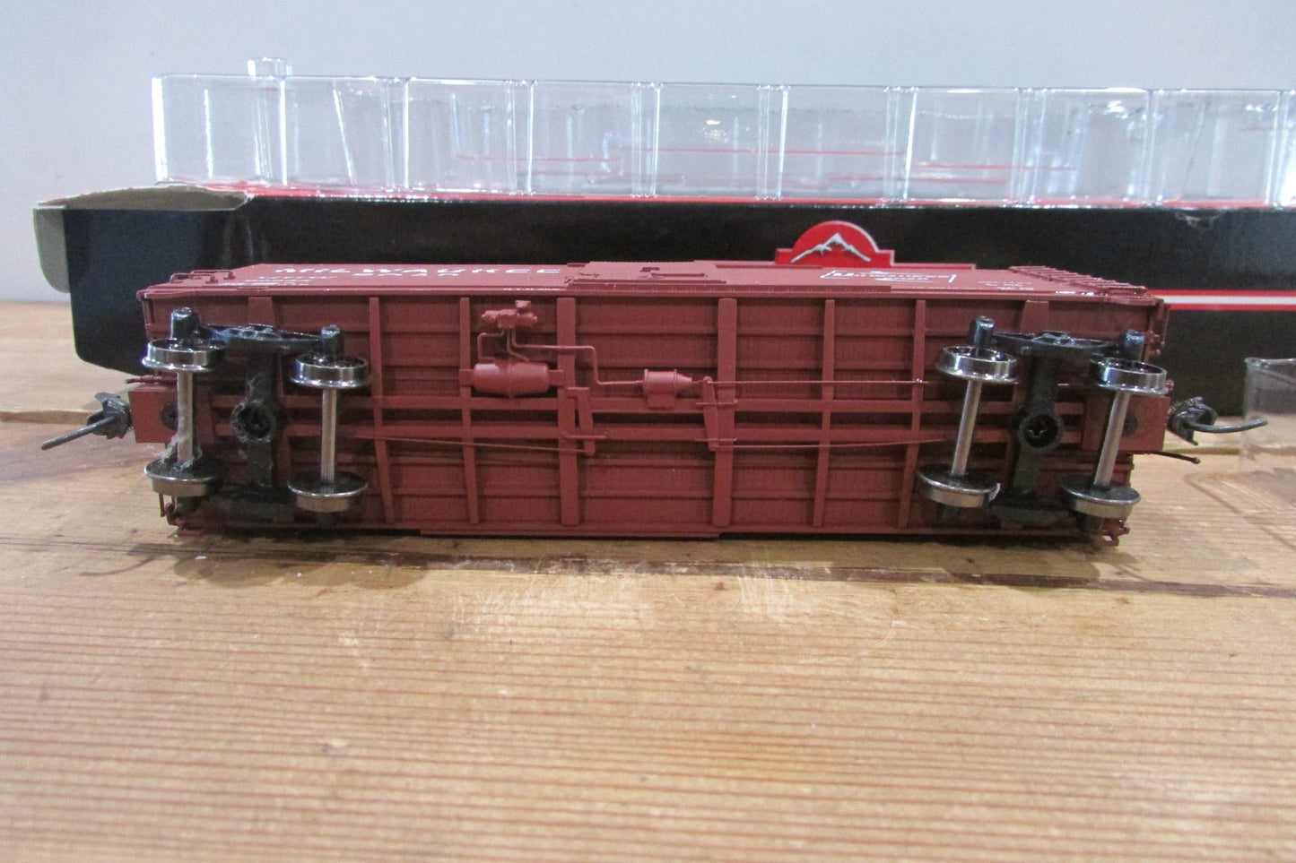 HO Scale InterMountain 48502-02 Milwaukee Box Car #22945 IM5119