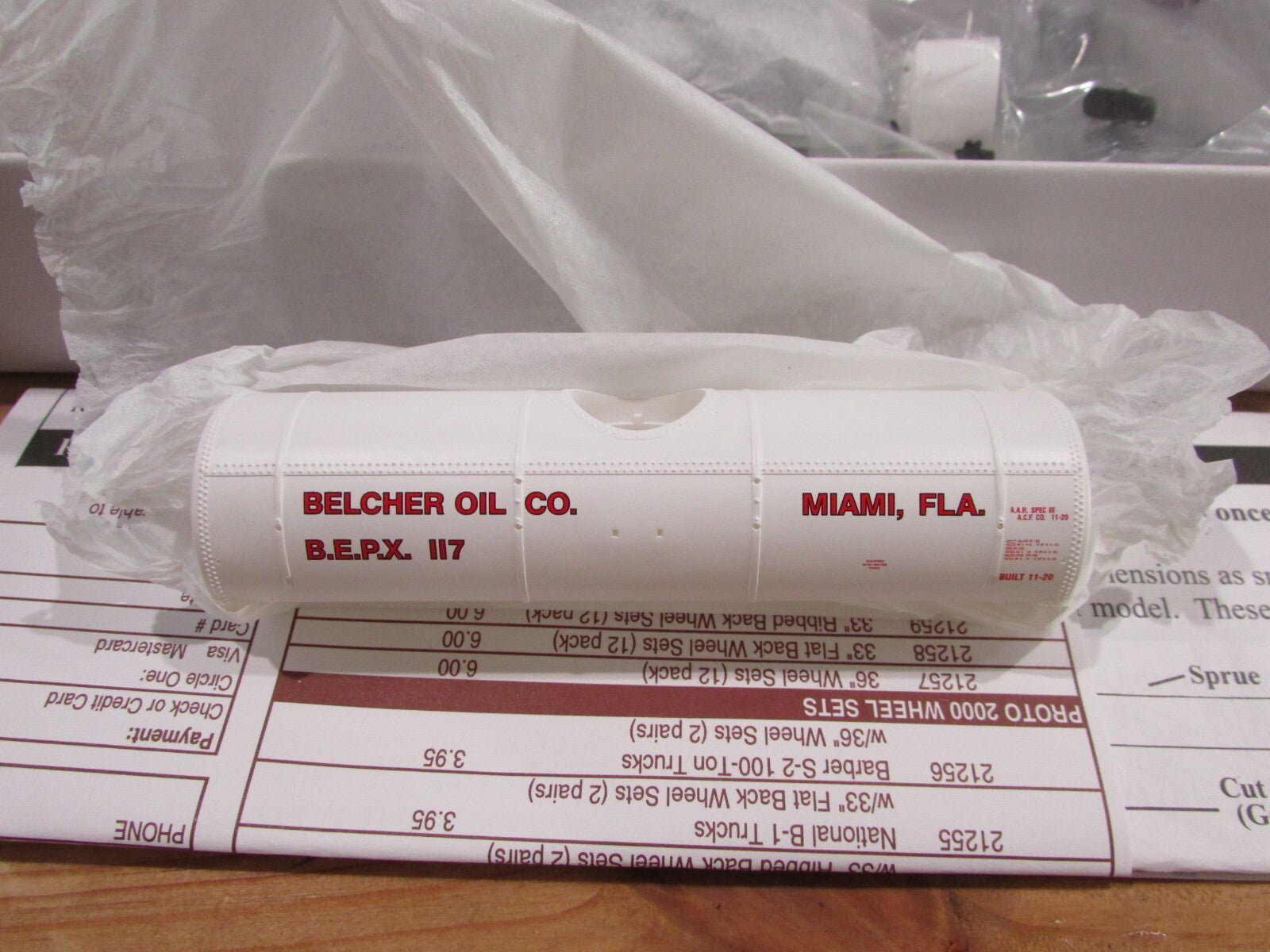 Ho Scale Proto 2000 23135 10,000 Gallon Type 21 Tank Car Kit "BEPX#117" Lot#1138