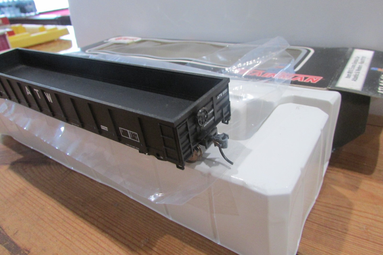 HO Scale Atlas TrainmaI tem#910 52' Evans Gondola  A4909