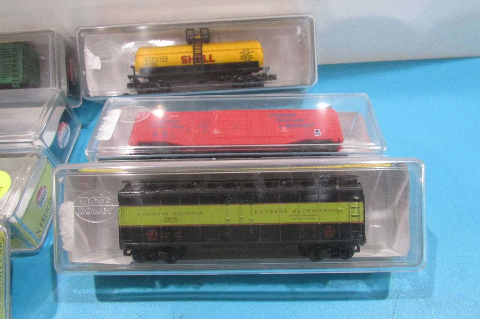 N Scale Model Power (7) Assorted Freight Cars Lot#2558