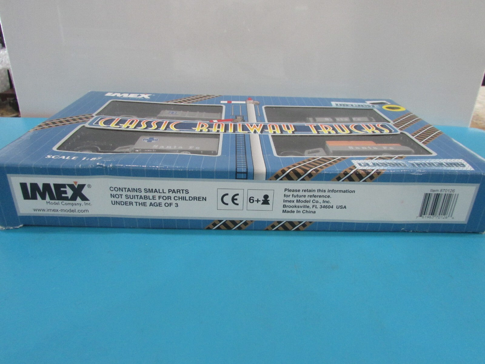 HO Scale  Imex 870126 1:87 Santa Fe Ford & Peterbilt Truck (Set of 4) Lot#1710