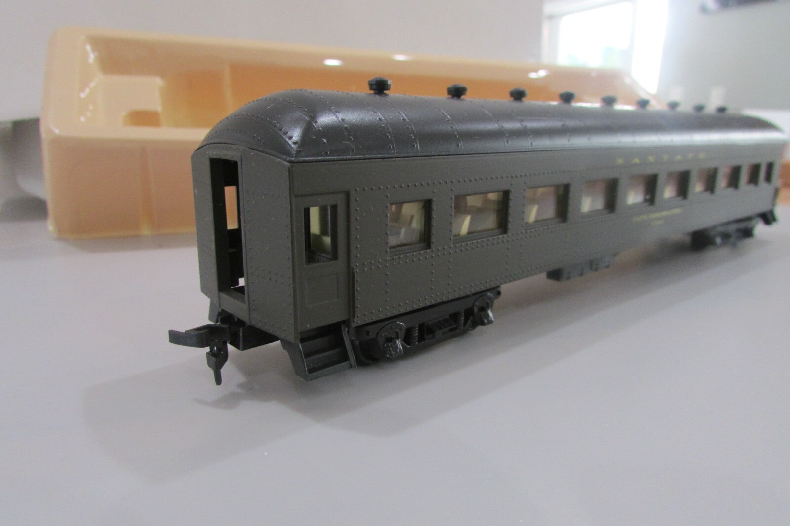 HO Scale Model Power 9914 67' Harriman Observation Car Santa Fe Lot#2781