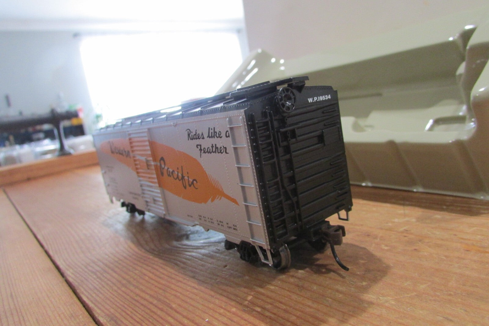 HO Scale Athearn 70394 40'Box Car-Youngstown Door Lot#4636