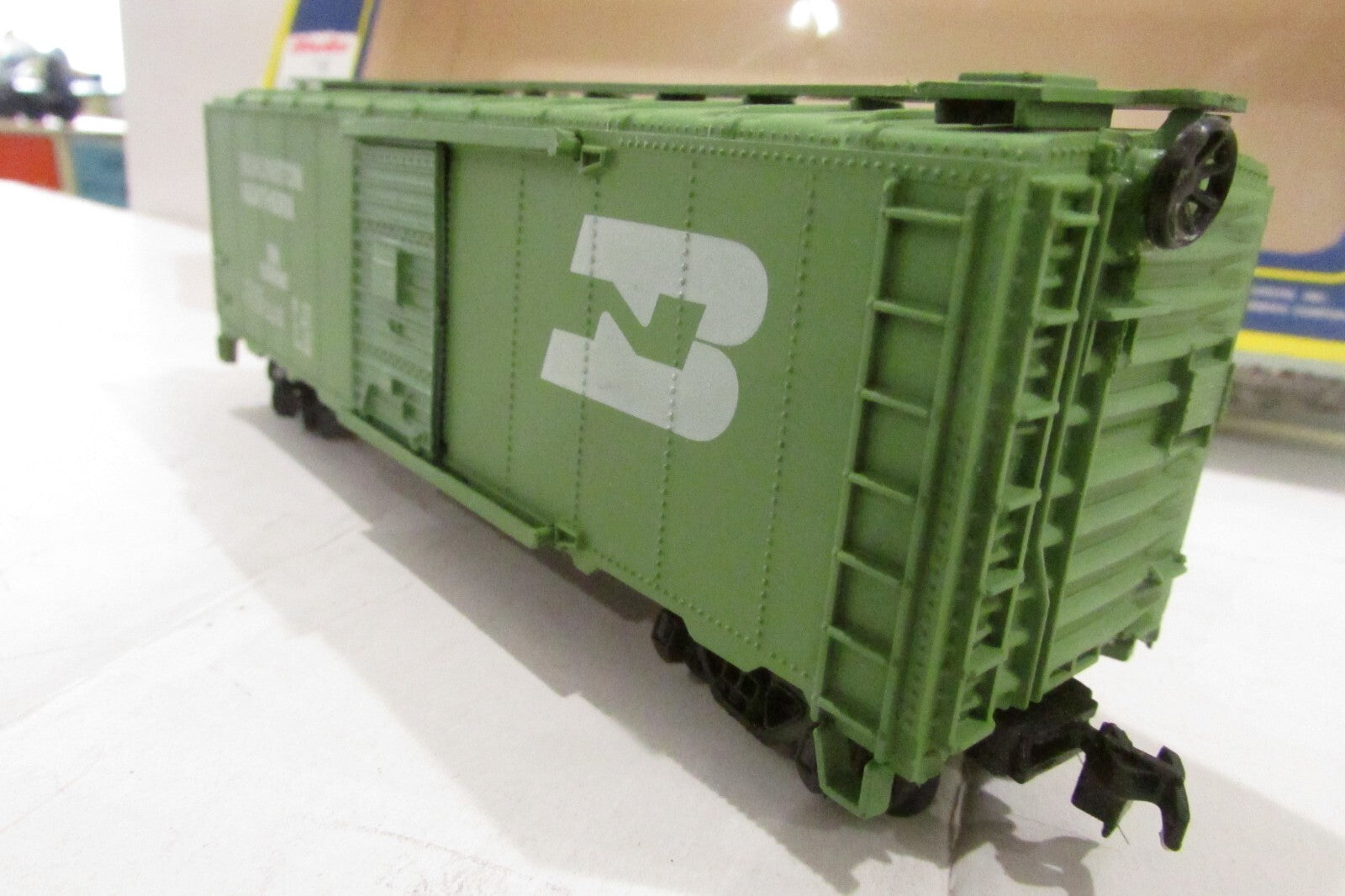 HO Scale AHM 5224-I 40' Box Car Burlington Northern BN #508590