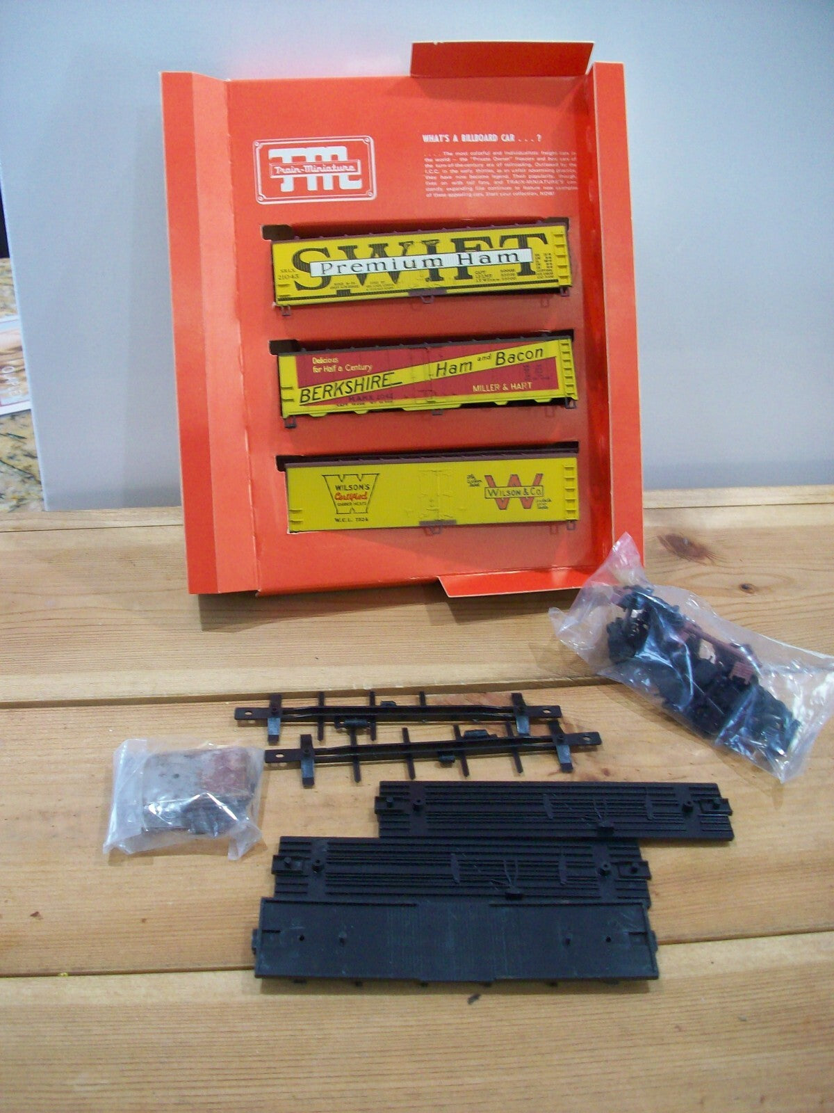 Ho Scale Train-Miniature #8701 Collector' Series Packing Companies Cars Lot#3969