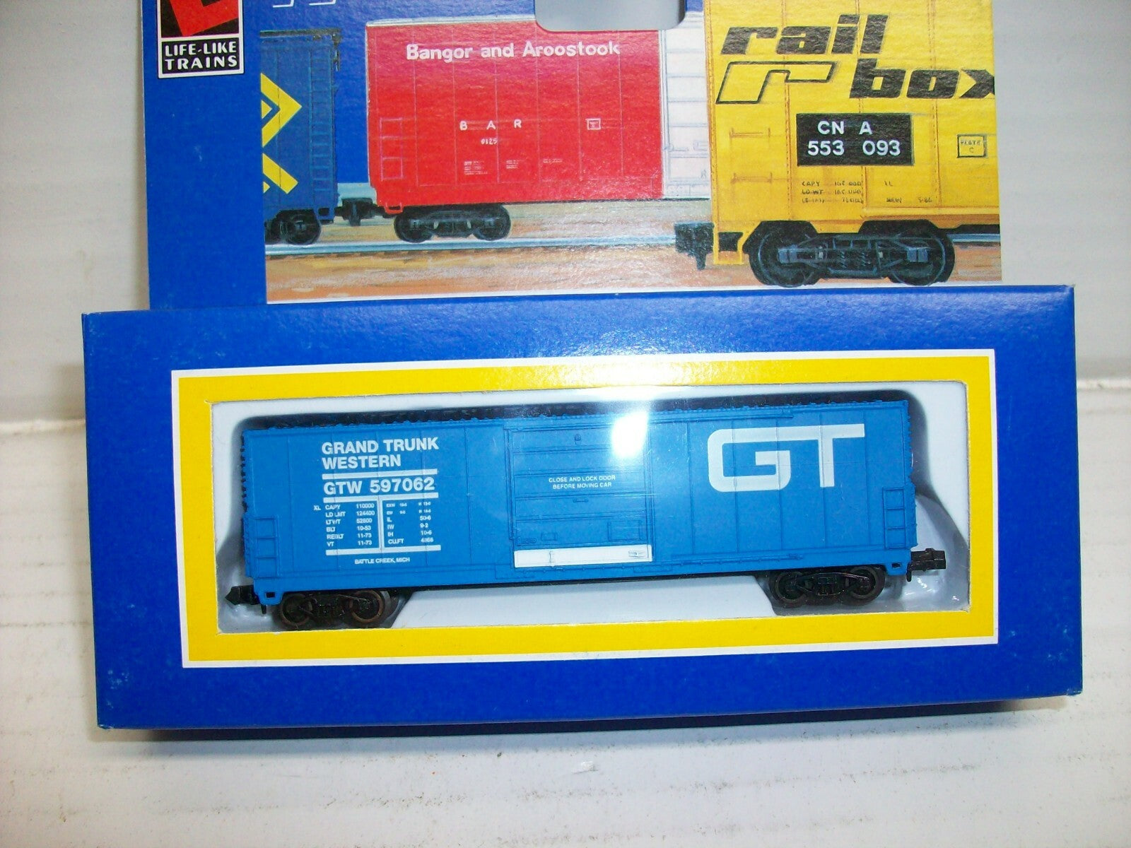 N Scale Life-Like (4) Assorted Freight Cars Lot#2451