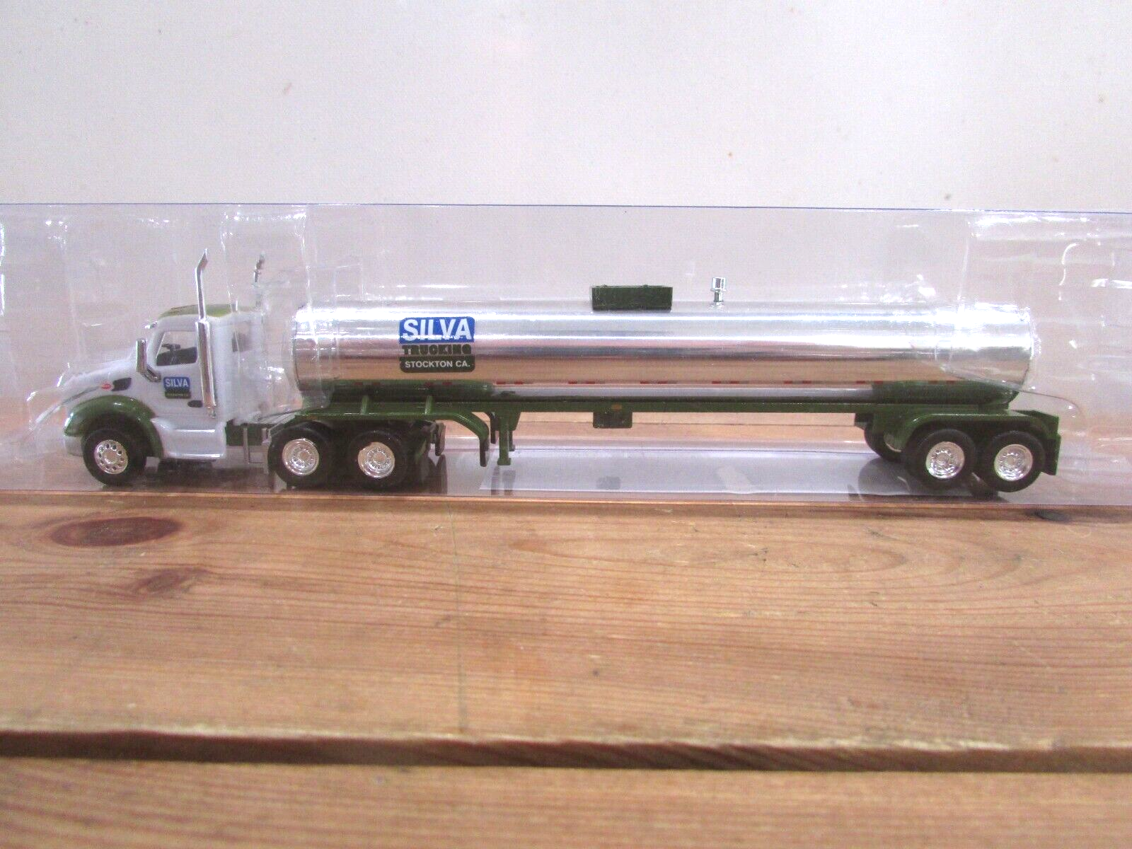 HO Scale Trucks n Stuff Peterbilt 759DC  w/Food Grade Tanker Silva Trucking