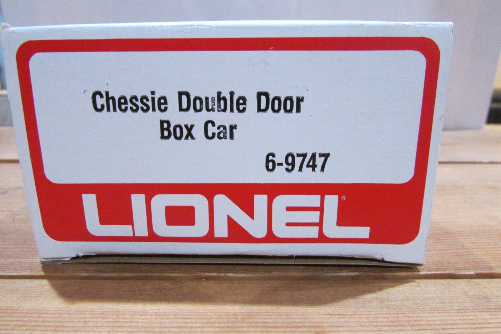 O Gauge  Lionel 69747 Chessie Double Door Box Car