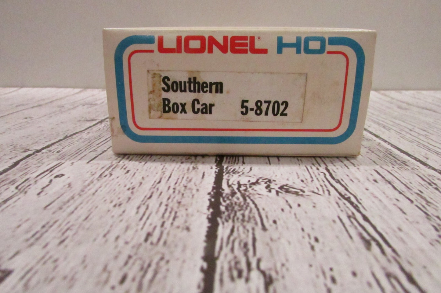 HO Scale Lionel 5-8702 Southern Box Car #8702 L4387