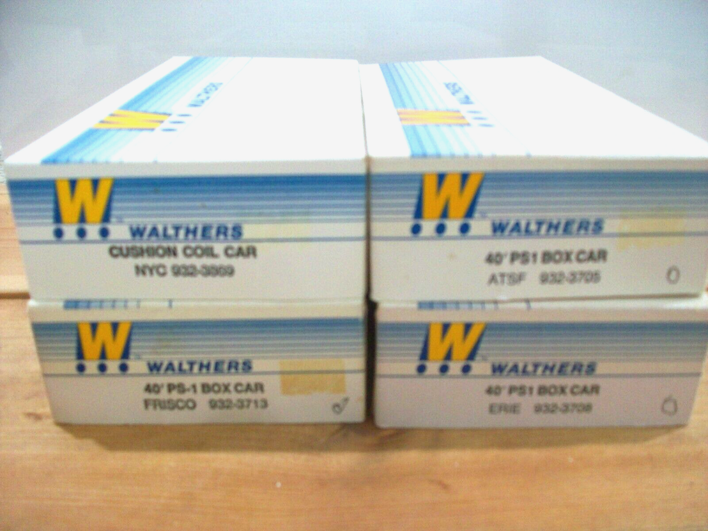 HO Scale (4) Walthers Assorted Freight Cars New Kits Lot#4072
