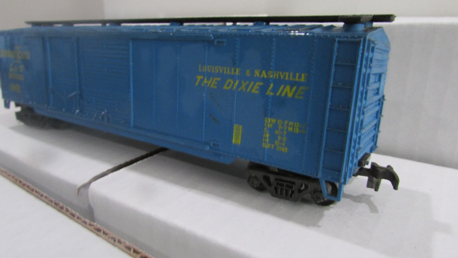 HO Scale Vintage AHM Louisville & Nashville Box Car Lot#0238