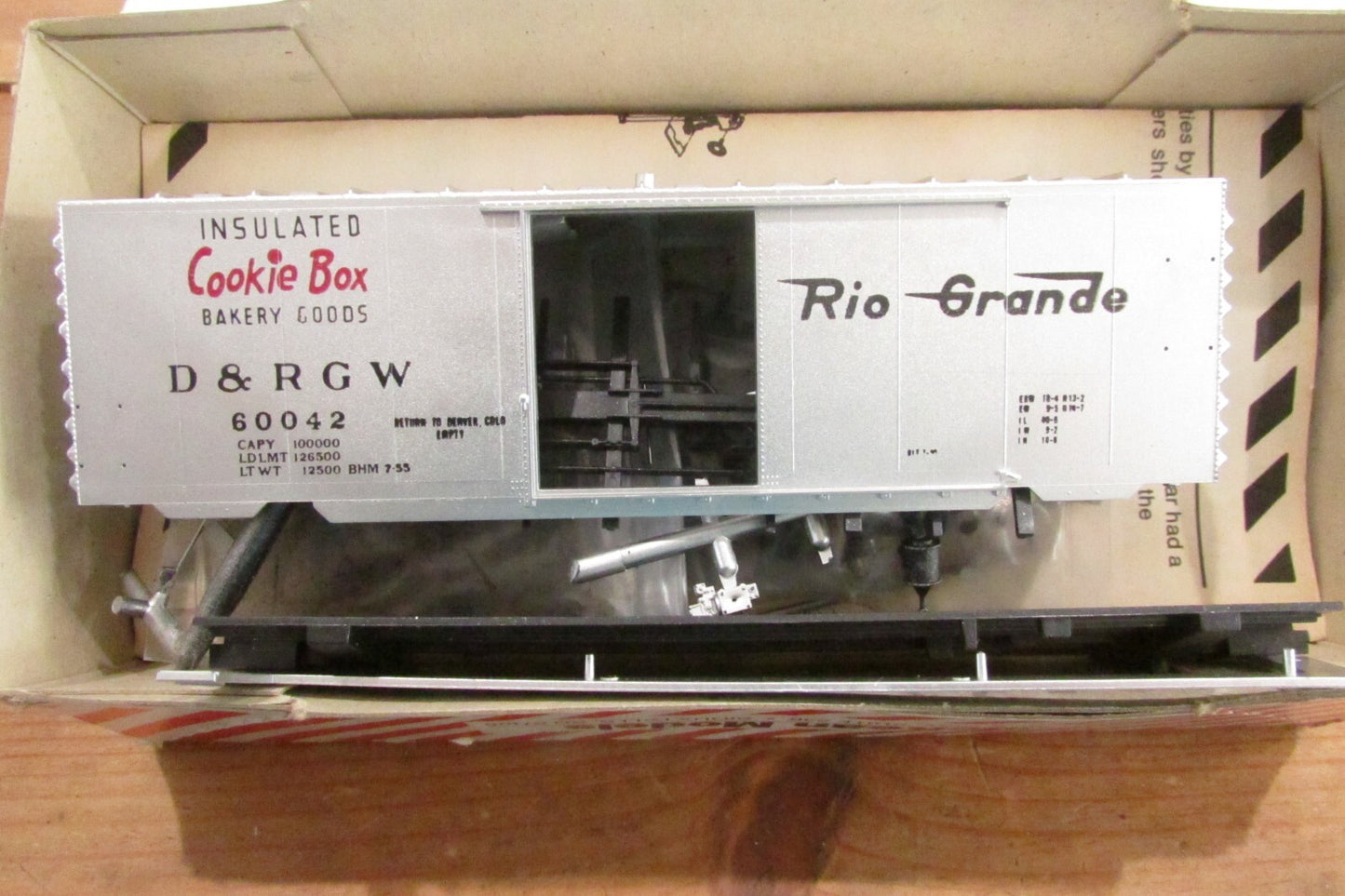 HO Scale McKean 4006 PS--1 Box Car Kit D&RG Cookie Box #60042