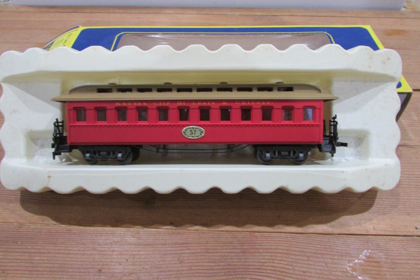 HO Scale AHM Oldtime Coach Passenger Car KC St Louis & Chicago Lot#4958