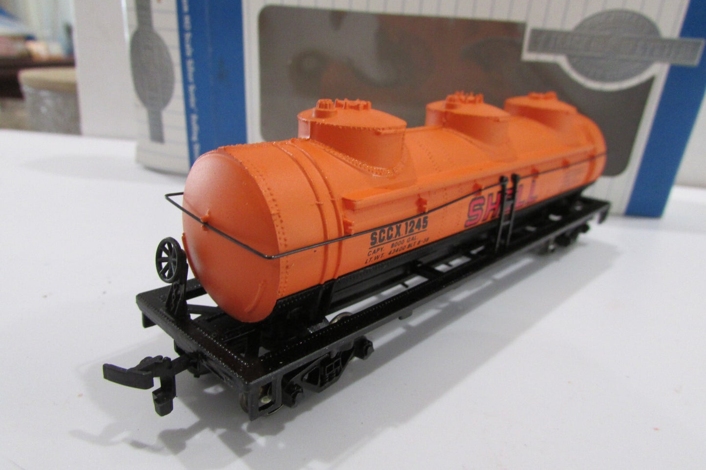 HO Scale Bachmann 17134 40' Three Dome Tank Car SHELL