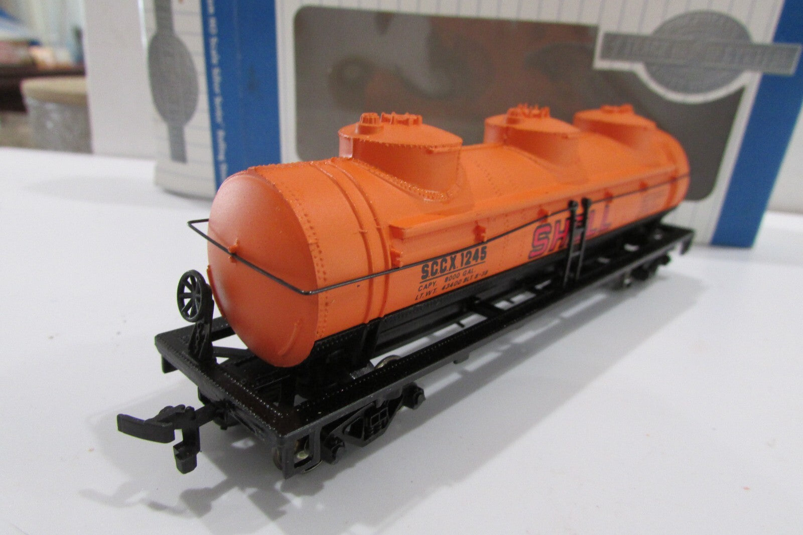 HO Scale Bachmann 17134 40' Three Dome Tank Car SHELL